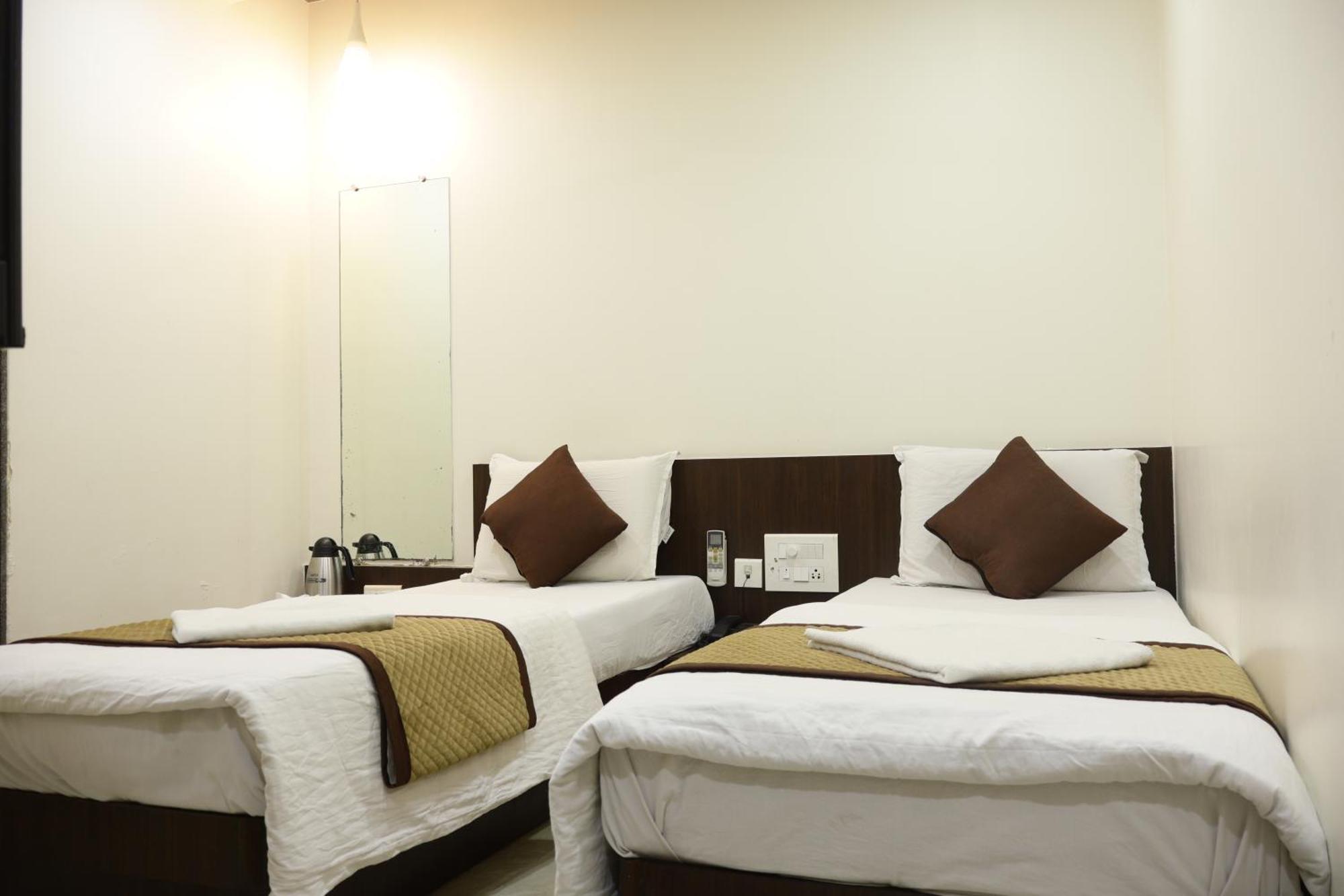 Hotel Kabir Ahmedabad Exterior photo